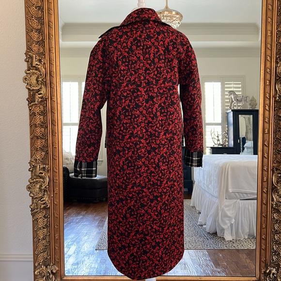 Alice + Olivia Women's White Zazie Plaid Printed Reversible Coat Jacket Size S - Picture 13 of 13